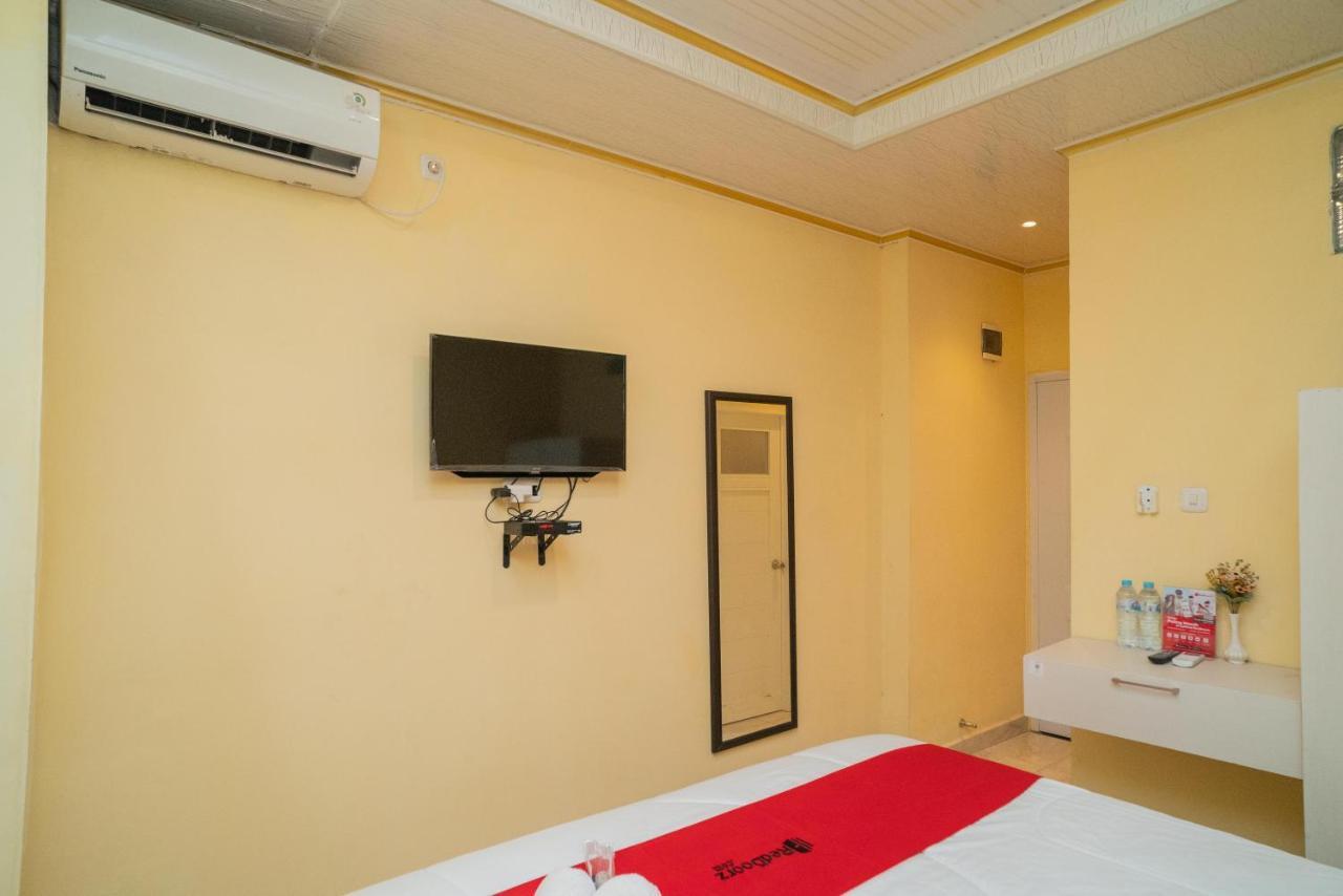 Reddoorz Plus Syariah Near Pasar Turi Surabaja Exteriér fotografie