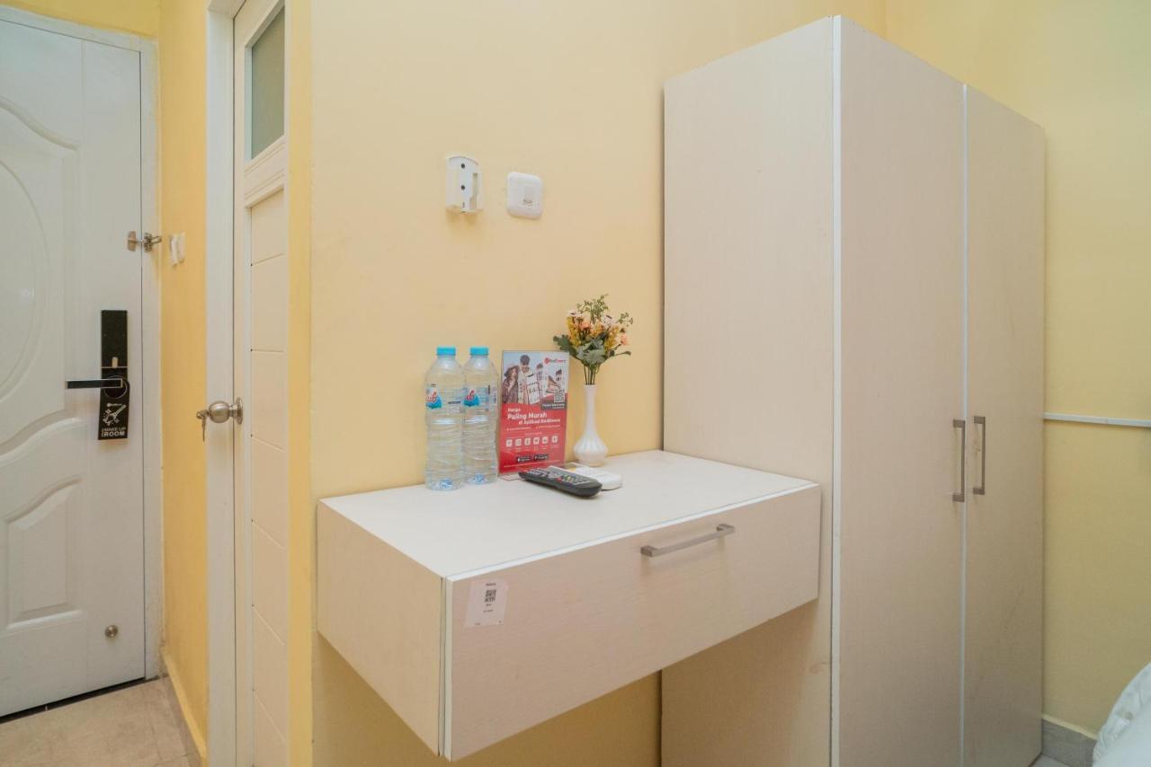 Reddoorz Plus Syariah Near Pasar Turi Surabaja Exteriér fotografie