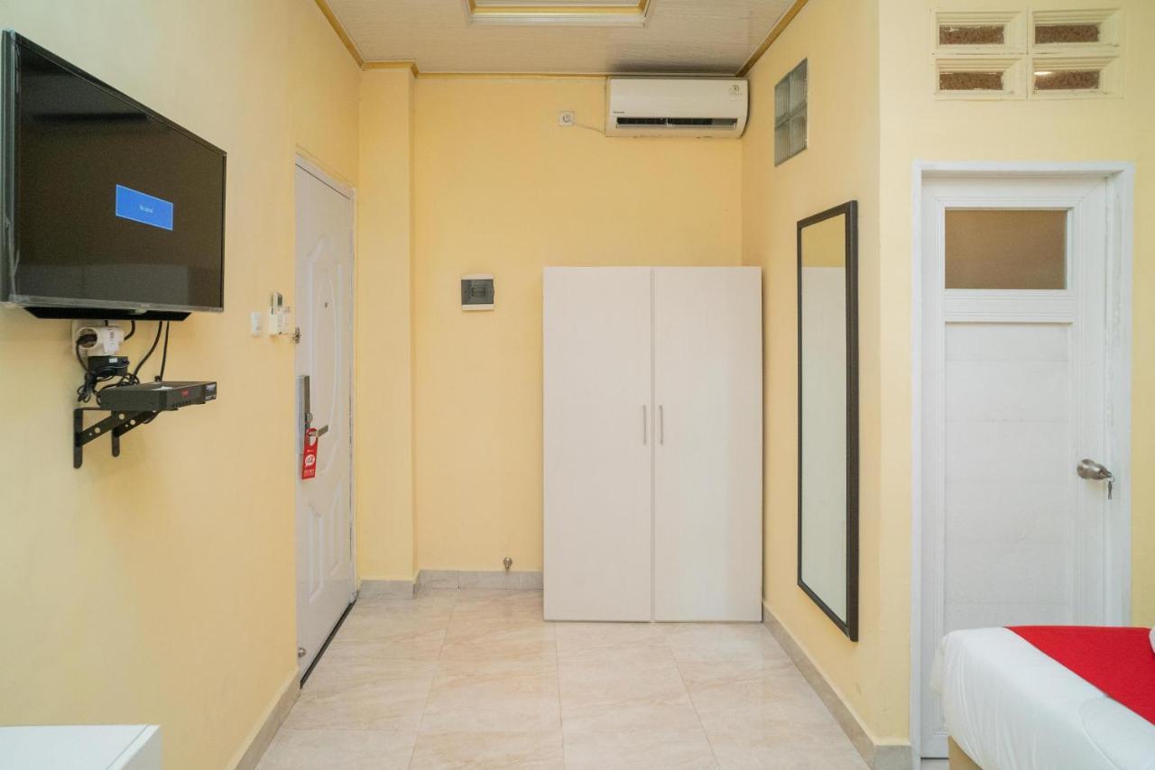 Reddoorz Plus Syariah Near Pasar Turi Surabaja Exteriér fotografie