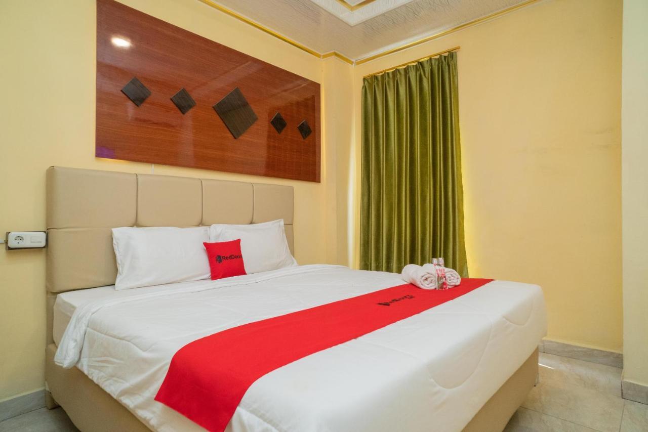 Reddoorz Plus Syariah Near Pasar Turi Surabaja Exteriér fotografie