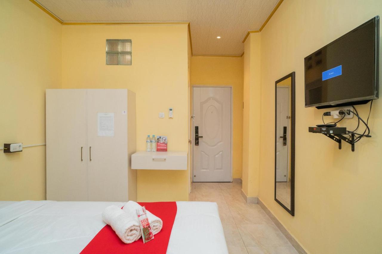 Reddoorz Plus Syariah Near Pasar Turi Surabaja Exteriér fotografie